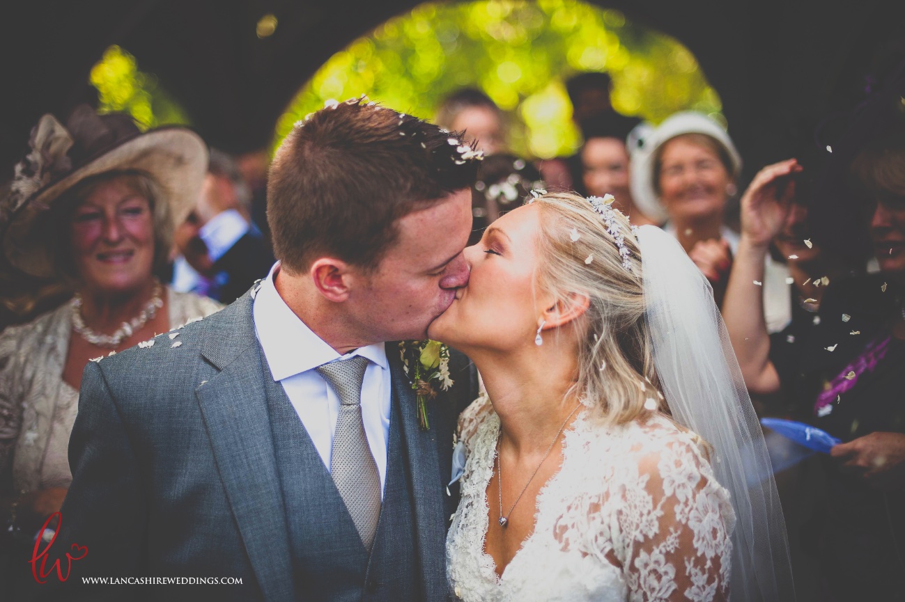 Liverpool wedding kiss