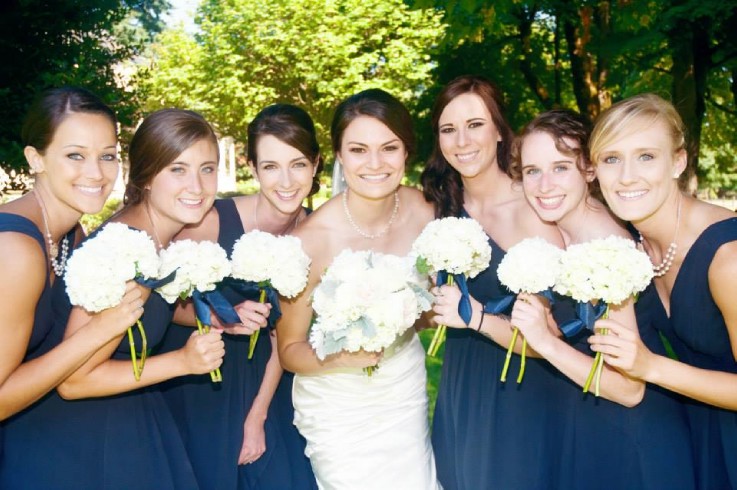 white hydrangea bridesmaid bouquets