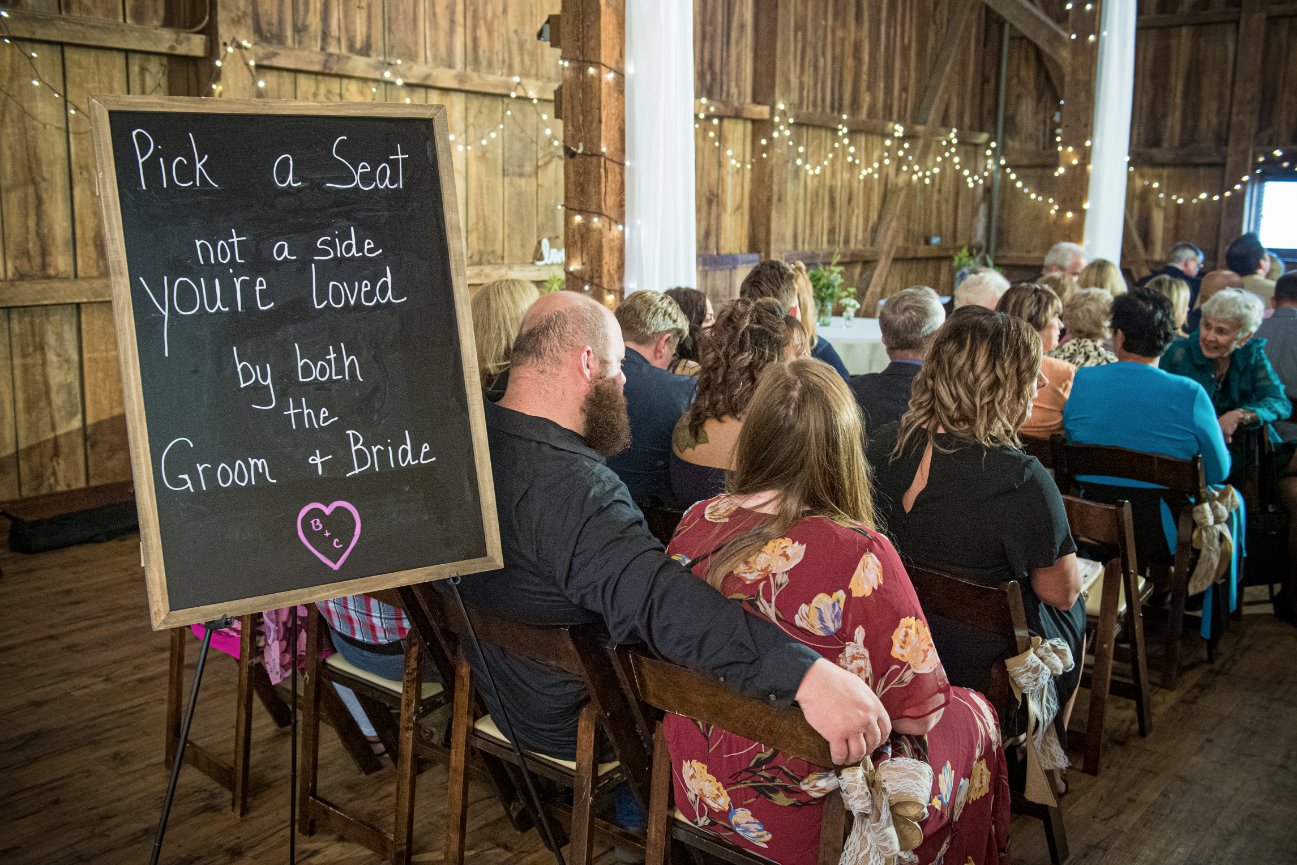 Becki And Cody Hoosier Grove Barn Wedding Izabela Mazur