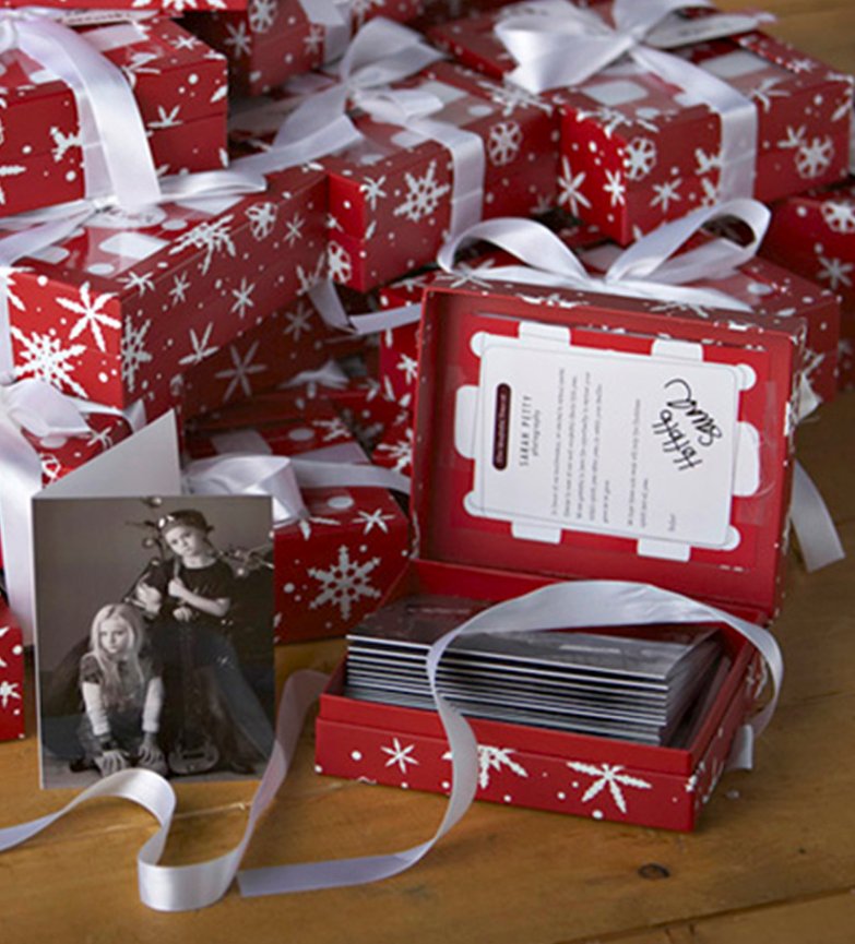 Earn Your Clients’ Loyalty This Holiday Season With These Relationship Marketing Ideas