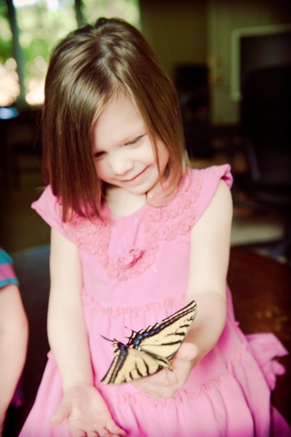 Peterson Children Portraits - Girls with butterfly