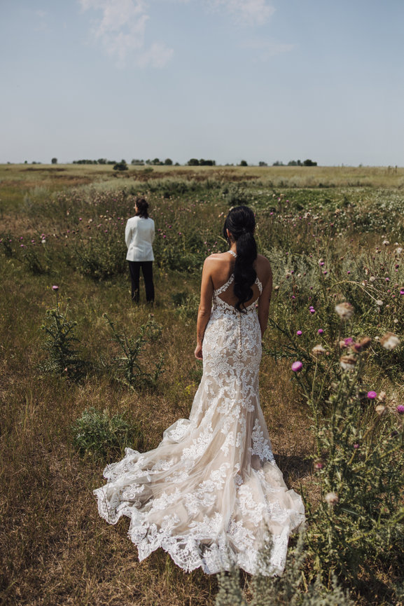 A Love Across Borders: A Beautiful Wedding at Cross Iron Acres