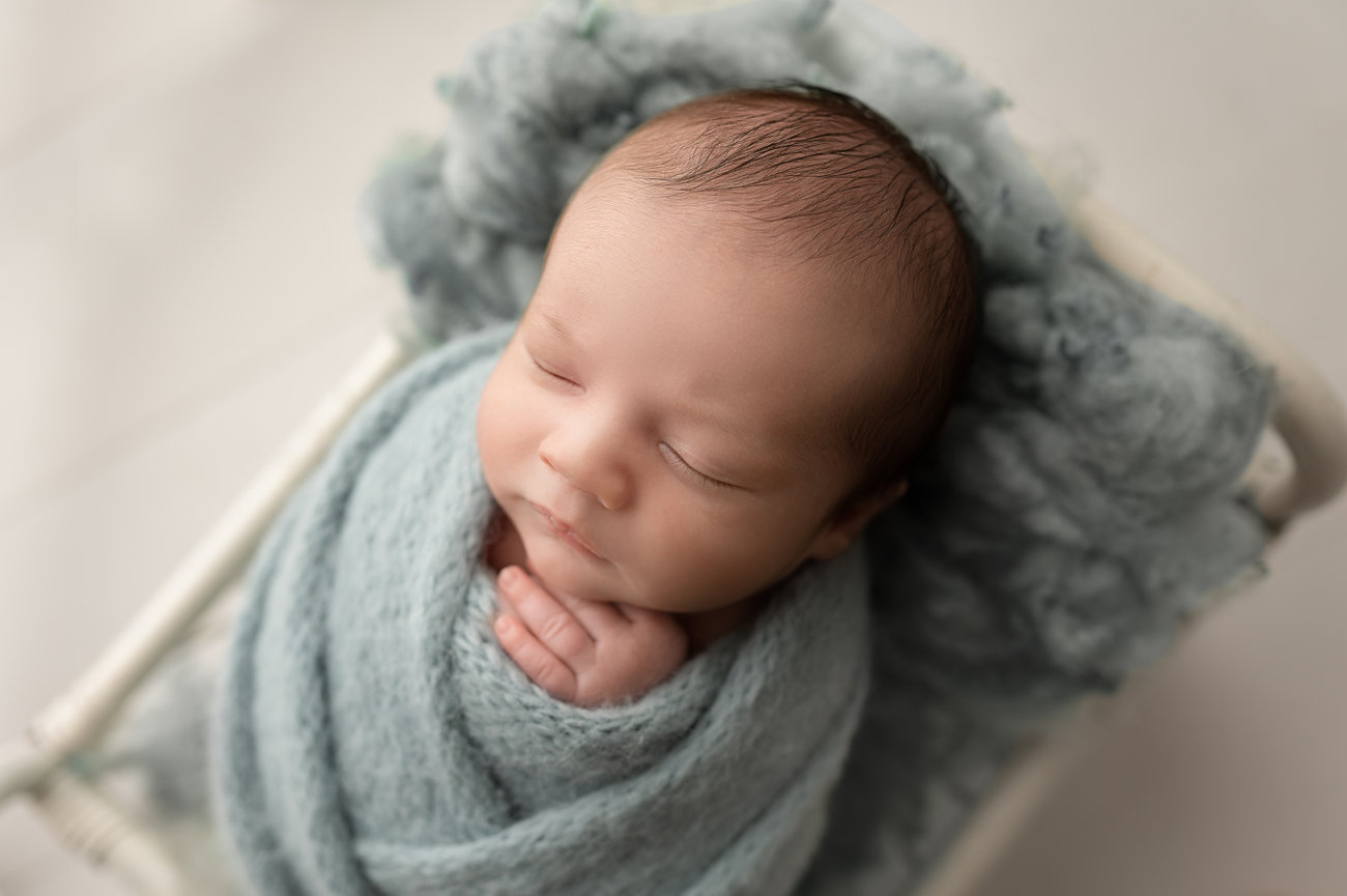 Julian Thomas 6 days new