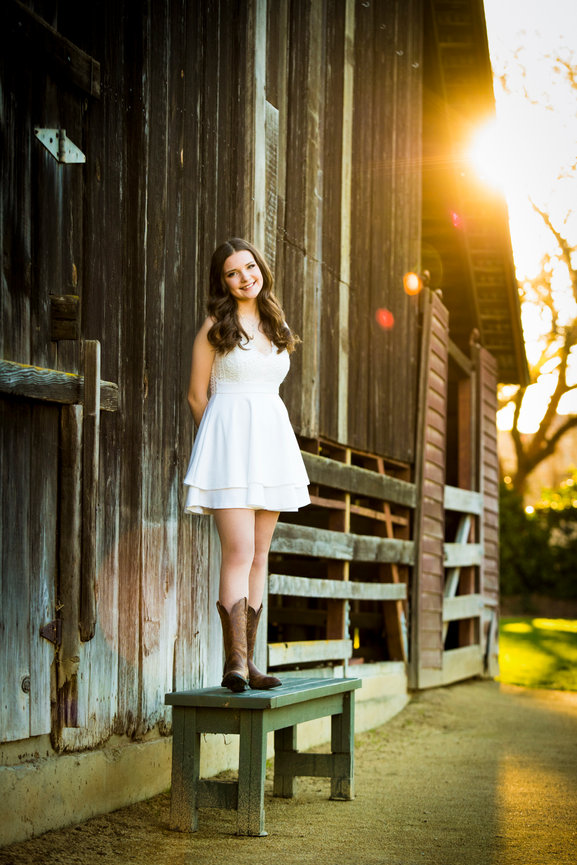 When to Schedule Your Senior Portraits