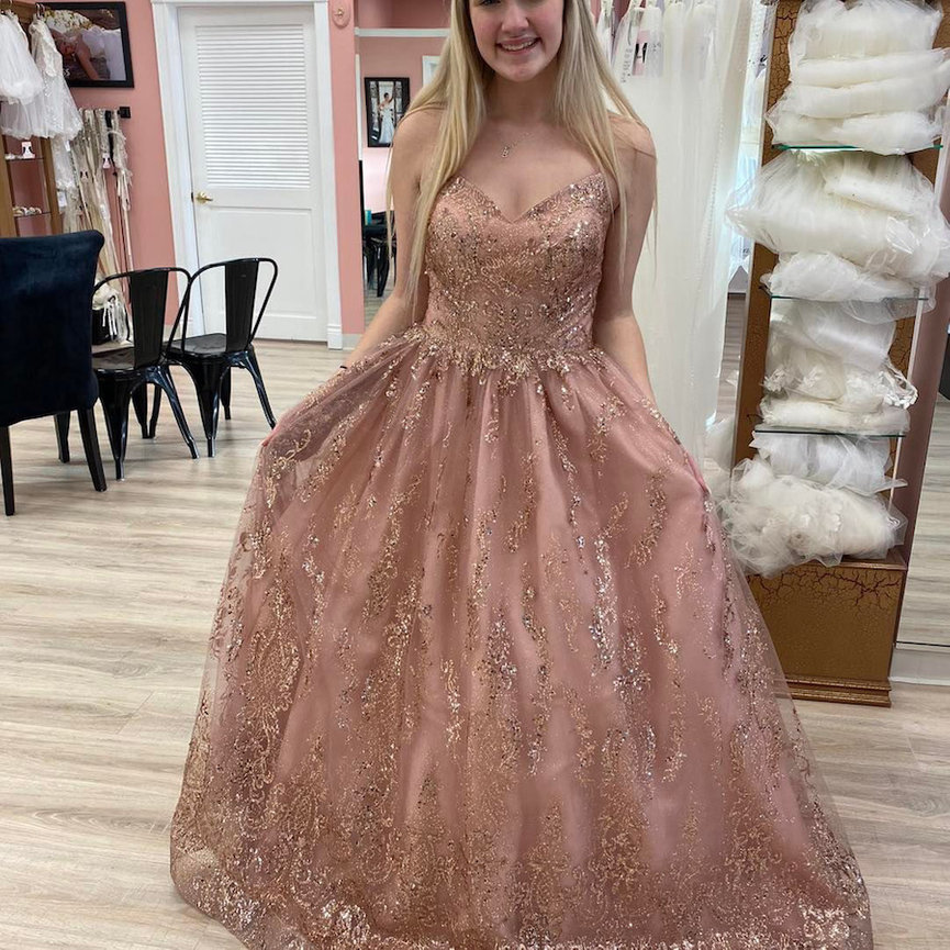 Suit Up in Style: Essential Tips for Choosing the Perfect Tuxedo Rental