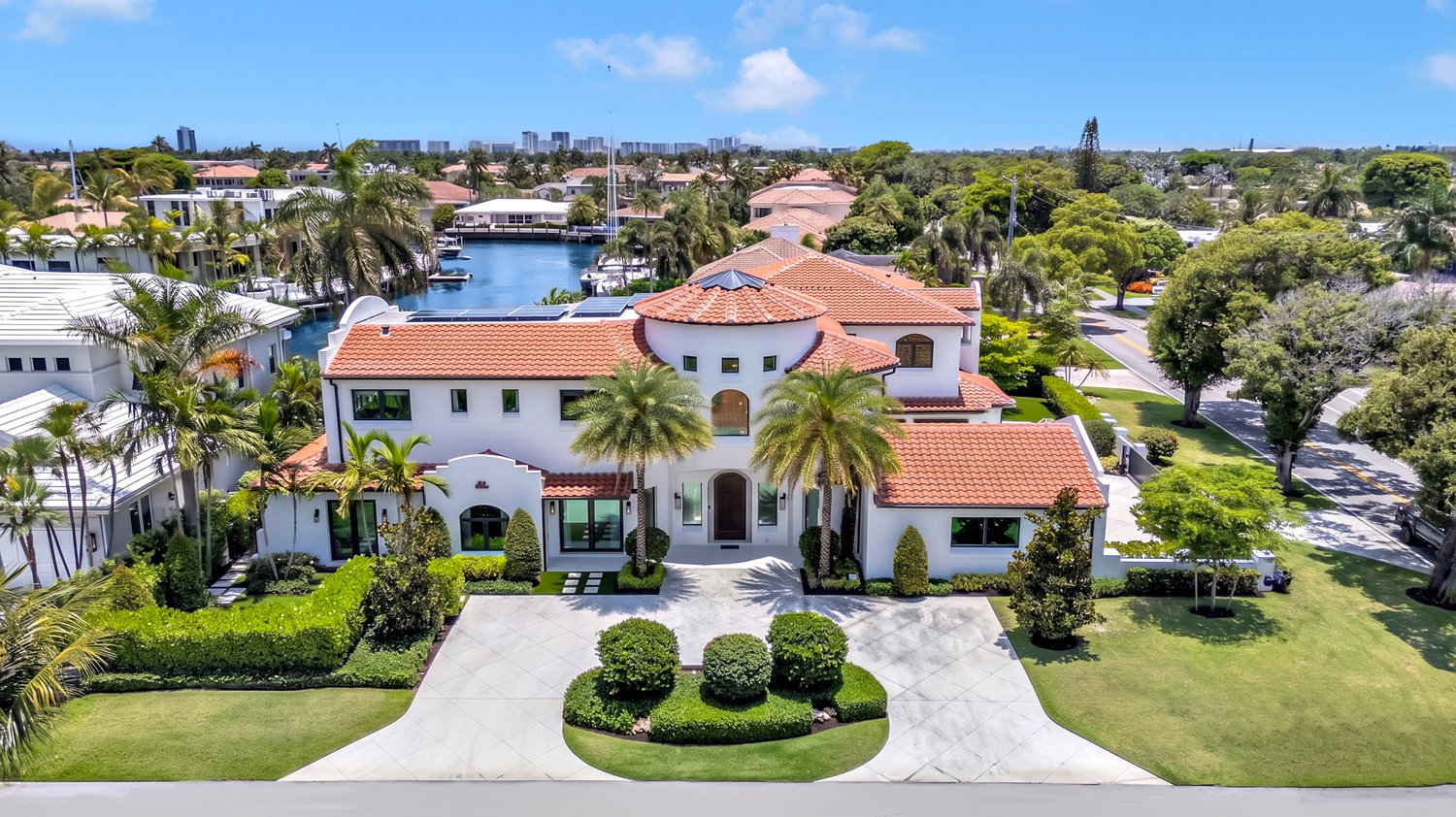 Photographing Mansions in Lighthouse Point FL