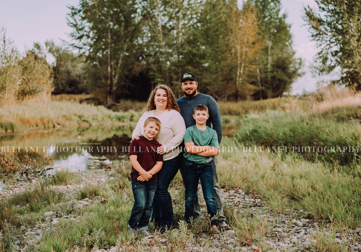 Nick and Eva Sweet Water Hollow Salmon Idaho Idaho Wedding