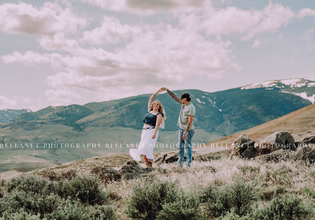 Nick and Eva Sweet Water Hollow Salmon Idaho Idaho Wedding