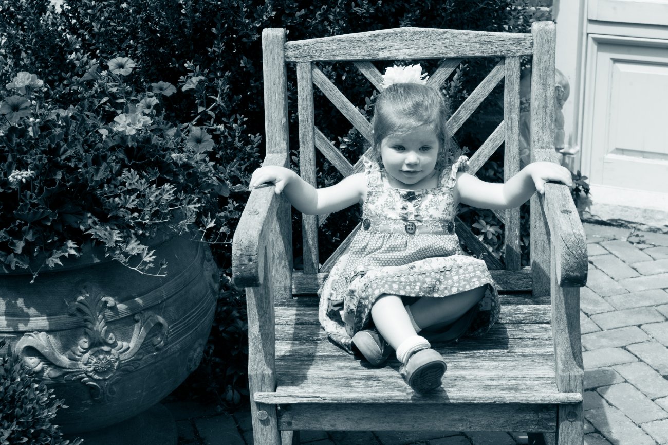 Peterson Children Portraits in Wisconsin - girls in the garden