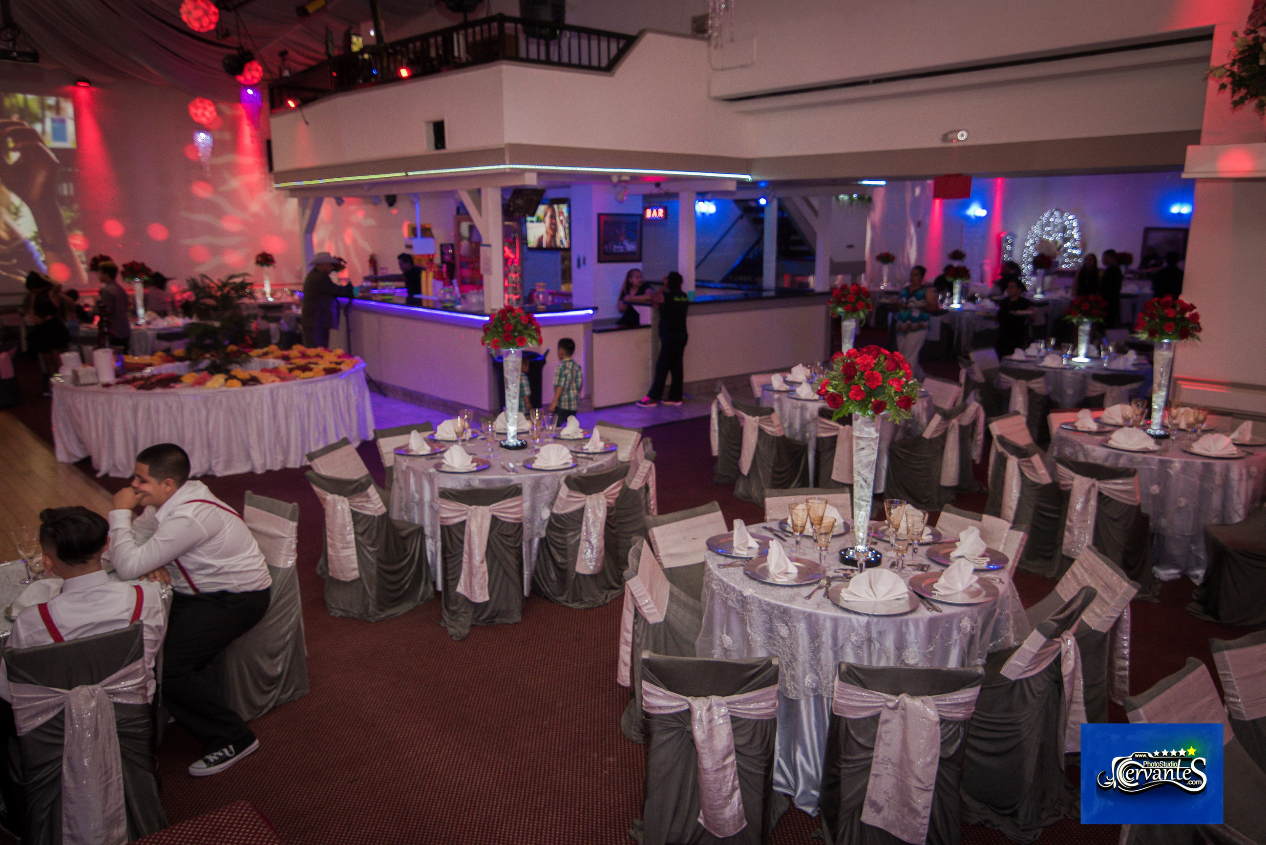 GALLERY Salon Brandy