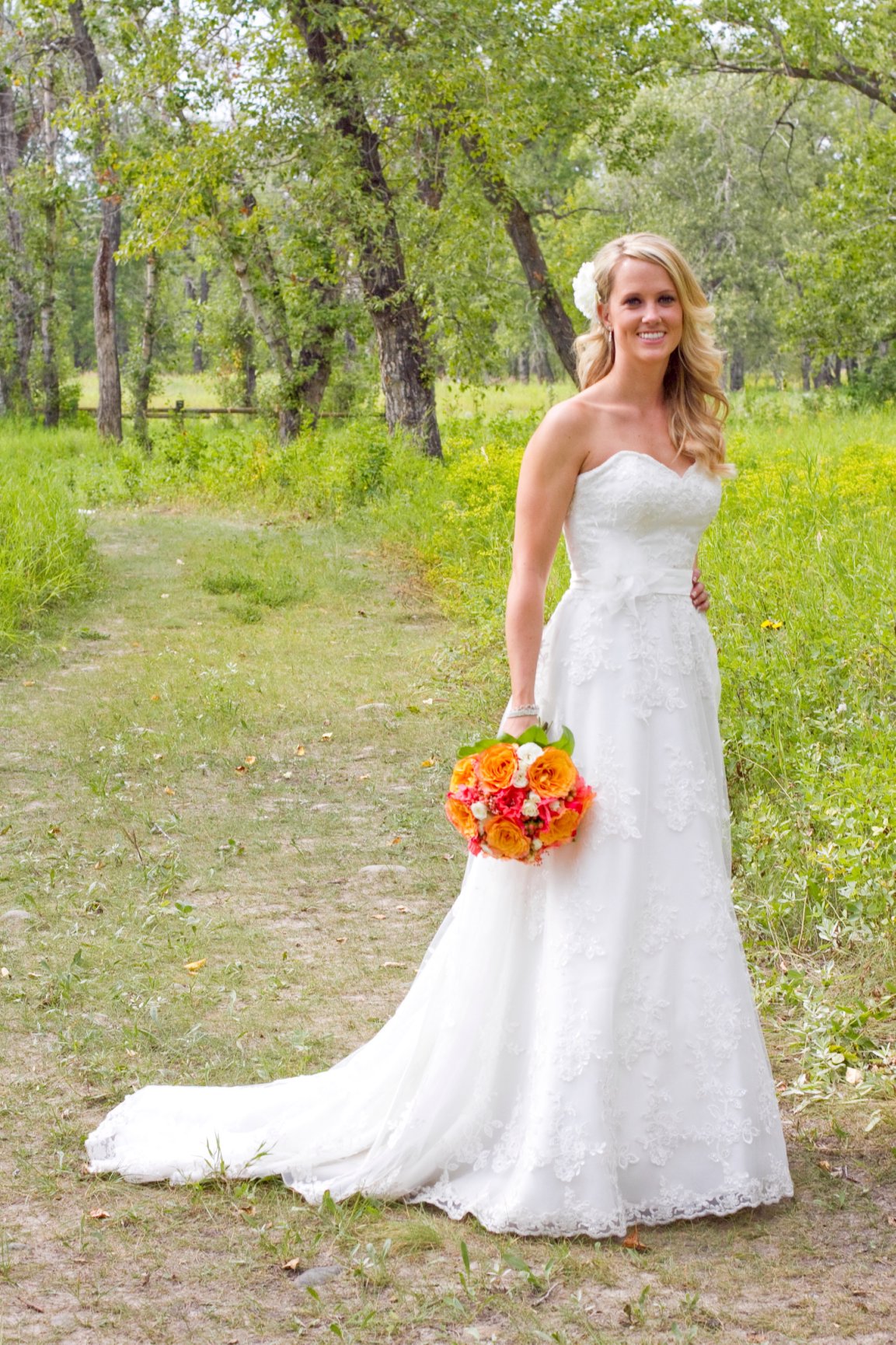 Roses And Weddings Calgary Wedding Florist Flowers By Janie