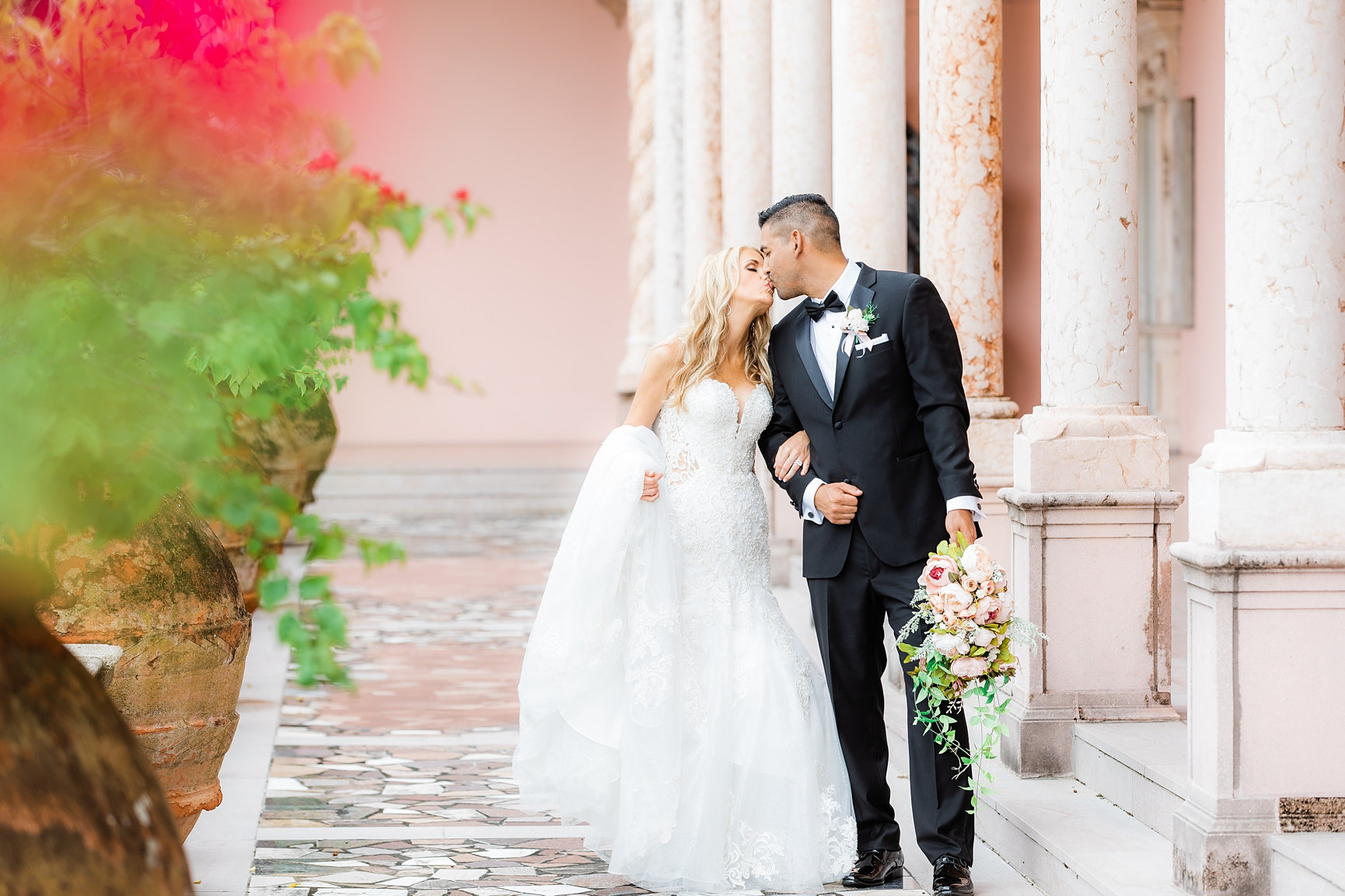 Ringling Museum wedding photos // Bride + Groom photo session