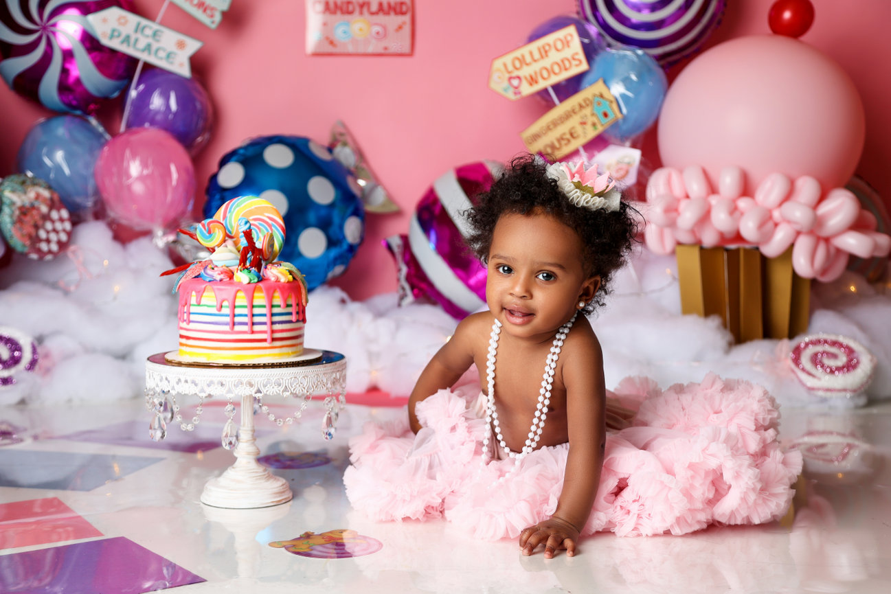 Life21 Studios - Book your kid pre-birthday / Cake smash photoshoot with us  .. make their first birthday memorable for a lifetime..we capture their  cute smiles Giggles and all the fun they