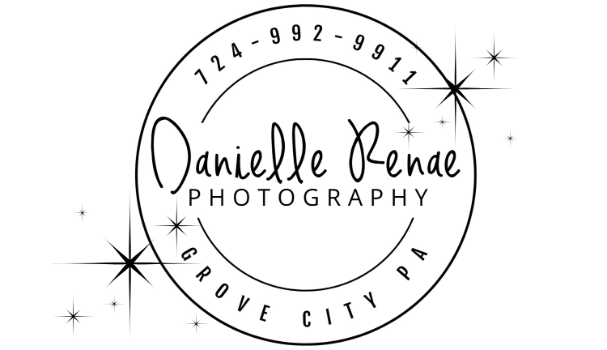 Danielle Renae Photography Logo