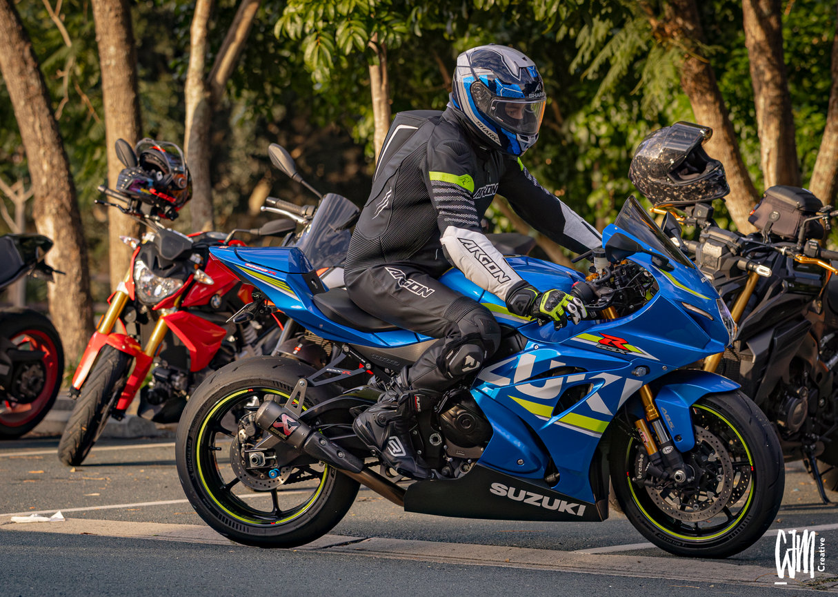 Motorbike and car meets imagery designed to support small business marketing online.