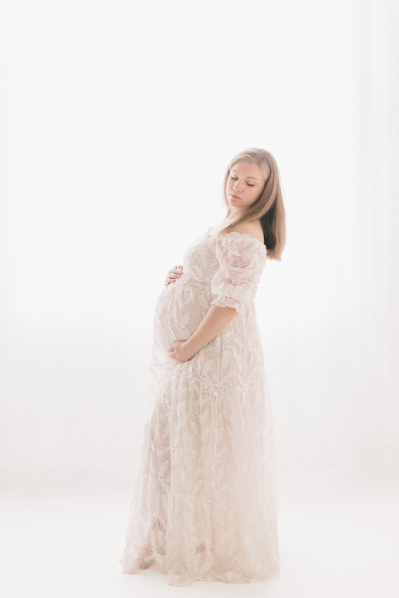 Whether it’s your baby’s first portraits or a fall family session at Big Willow Park, MQN Photography is Minnetonka’s go-to for natural photography.