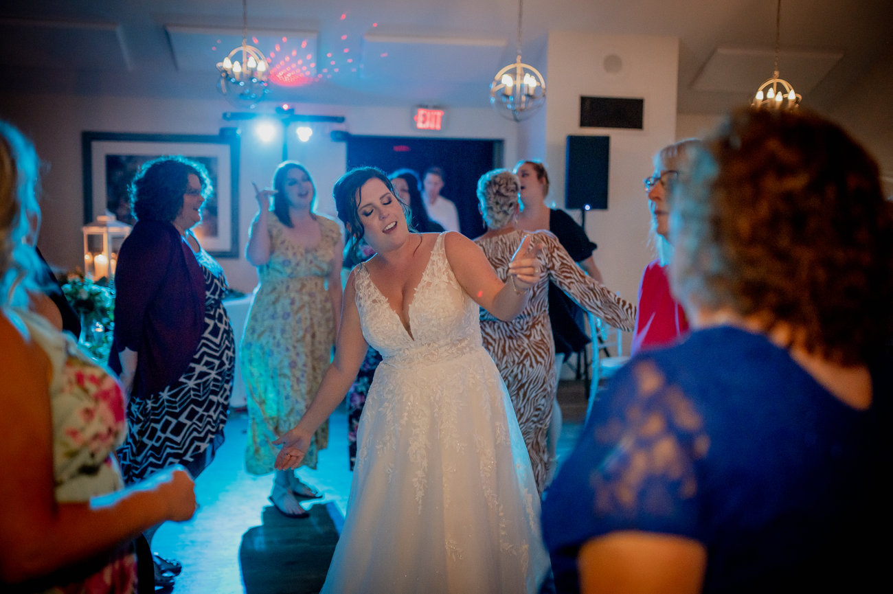 Wedding photography in Kelowna and the Okanagan