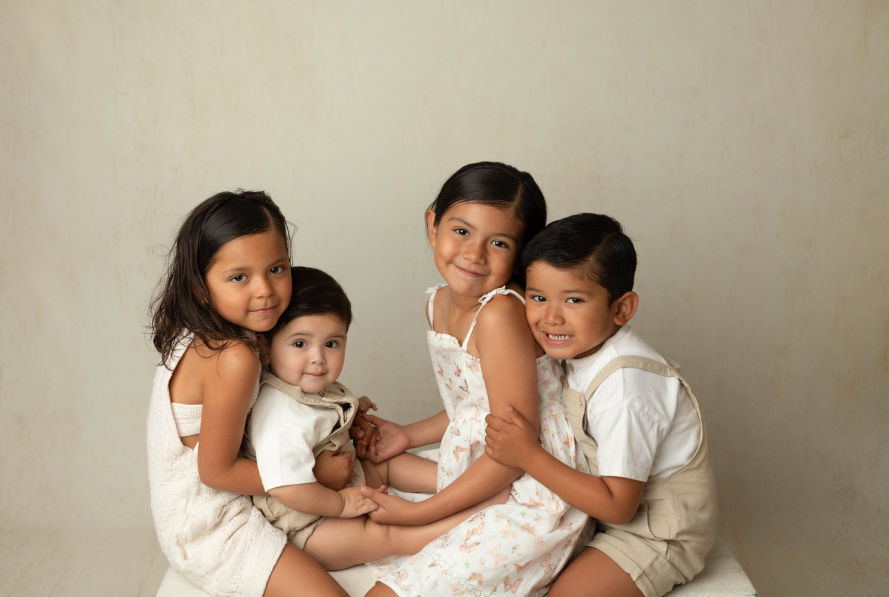 lake elsinore family photographer,lake elsinore maternity photoshoot, lake elsinore photography, lake elsinore newborn photographer, lake elsinore newborn photography, lake elsinore baby photographer,