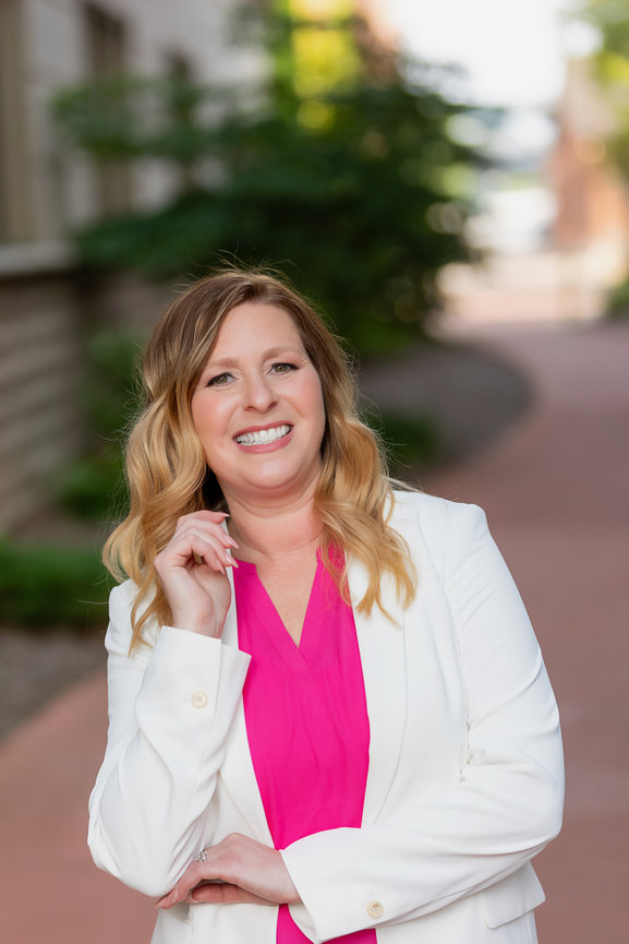 professional headshot photographer, La Crosse Wisconsin Photographer, Business Branding photographer, Onalaska Wisconsin Photographer, Studio Headshots, Professional Branding, Business Photographer, Corporate Headshot Photographer