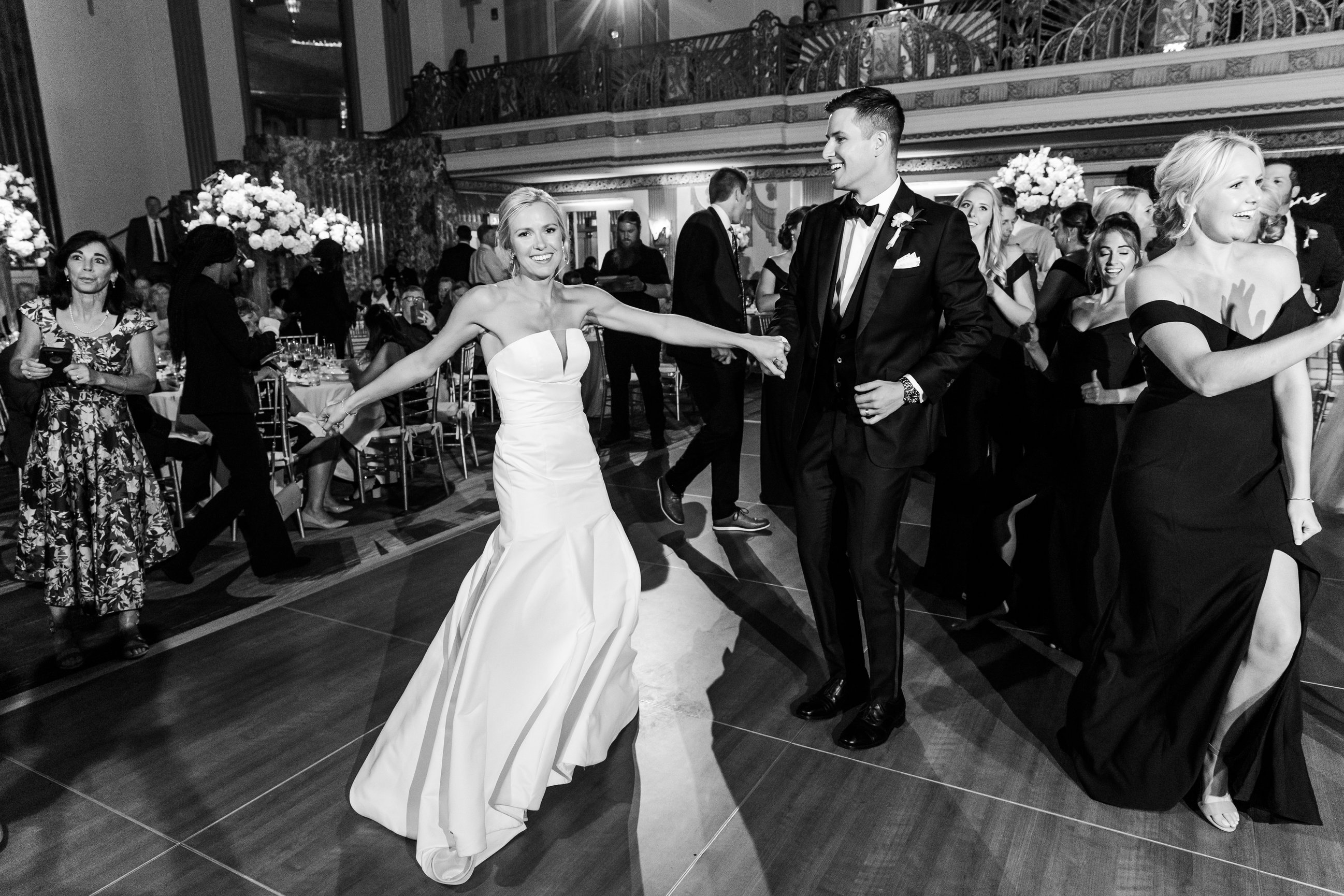 Laura Leppert Photography. Photography that is timeless, bright and joyful.