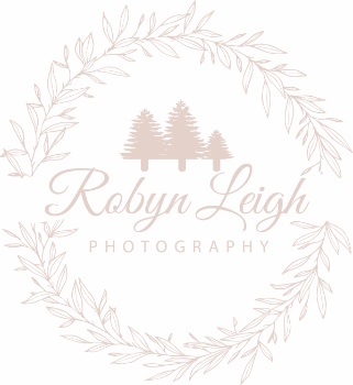 Robyn Leigh Photography Logo
