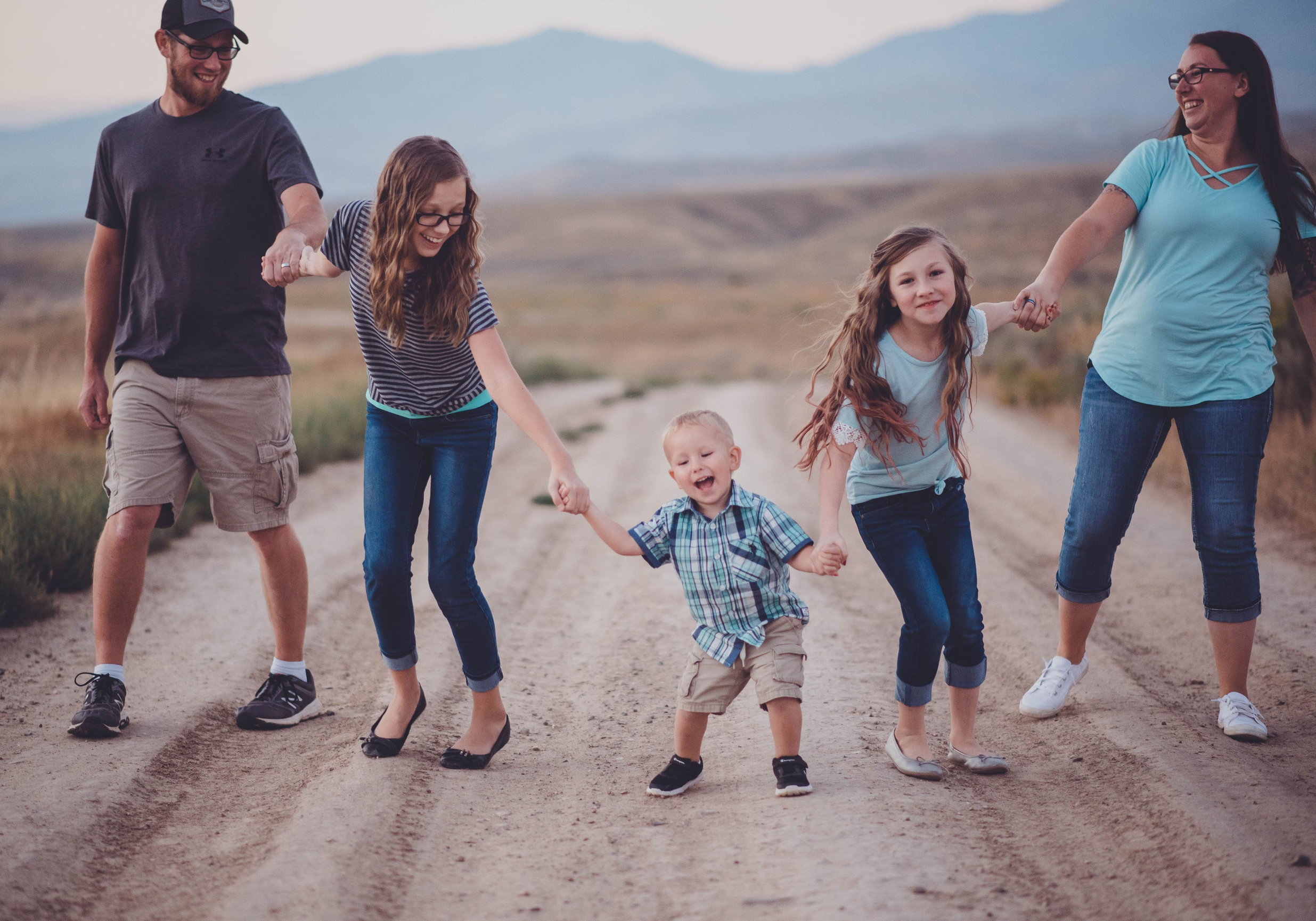 What Colors To Wear For Spring Family Pictures