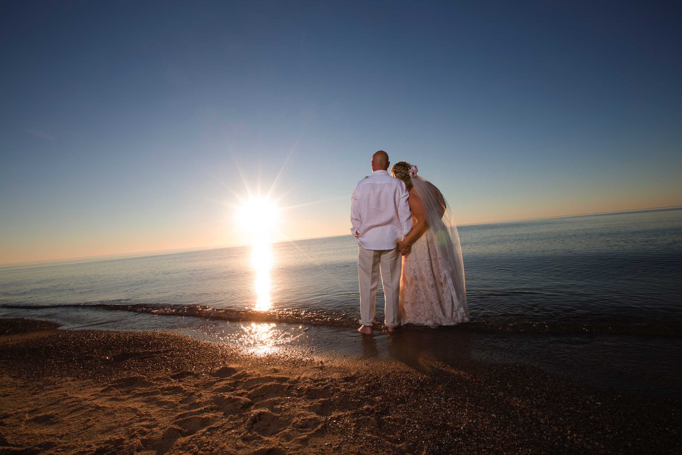 Eloping in Northern Michigan - Tiffany Eberline Photography